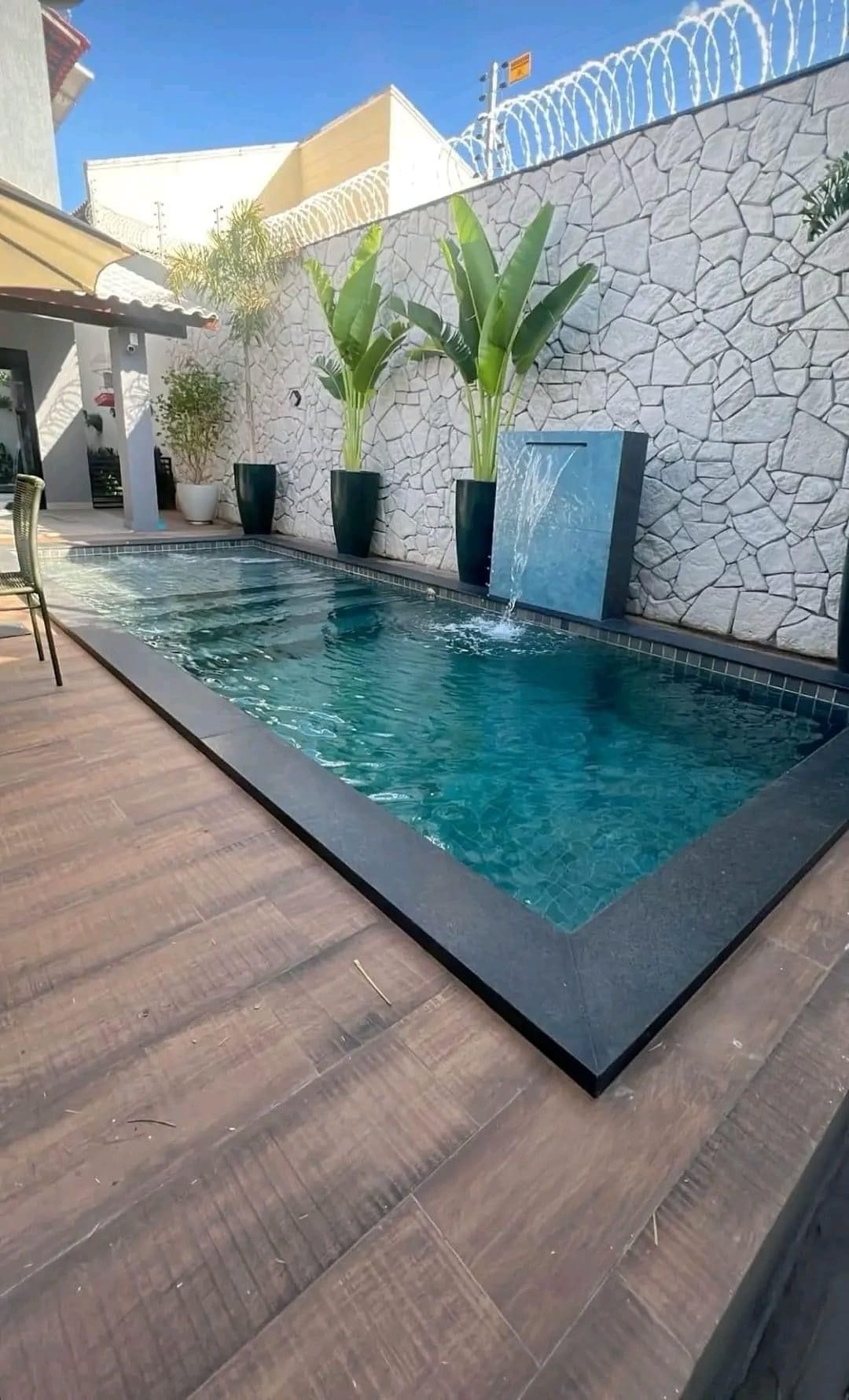 Arabian Ranches Pool & Water Feature